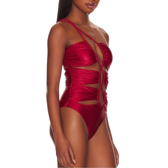 NWT|Devon Winsdor Waverly one-piece Swimsuit 🩱 in Ruby|Women’s Size_XS
12 - Picture 4 of 8